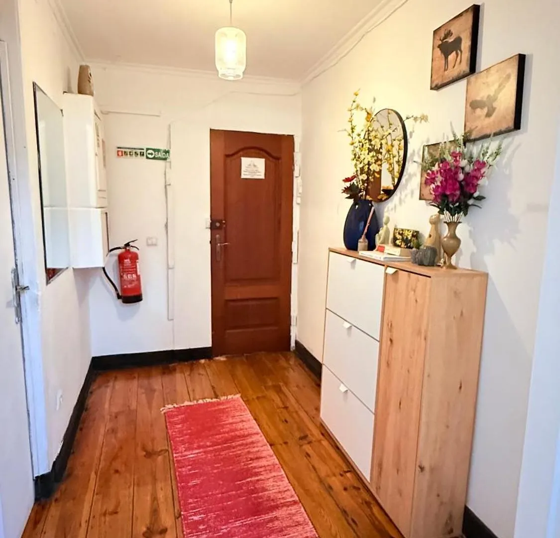 Asian Everest House Lisbon Hostel