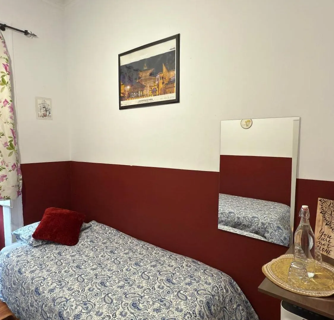 Hostel Asian Everest House Lizbona