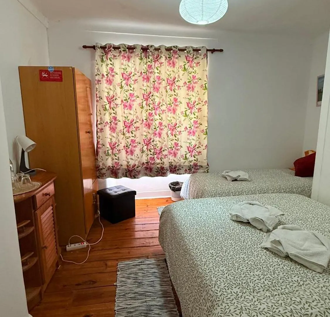 Hostel Asian Everest House Lizbona