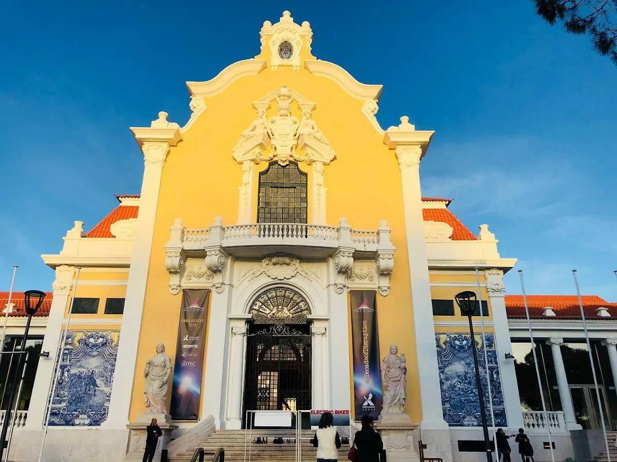 Asian Everest House Lisbon